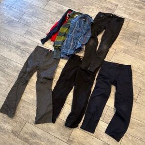 Boys size 22 and 1 25 quiksilver -  1 Volcom LOT